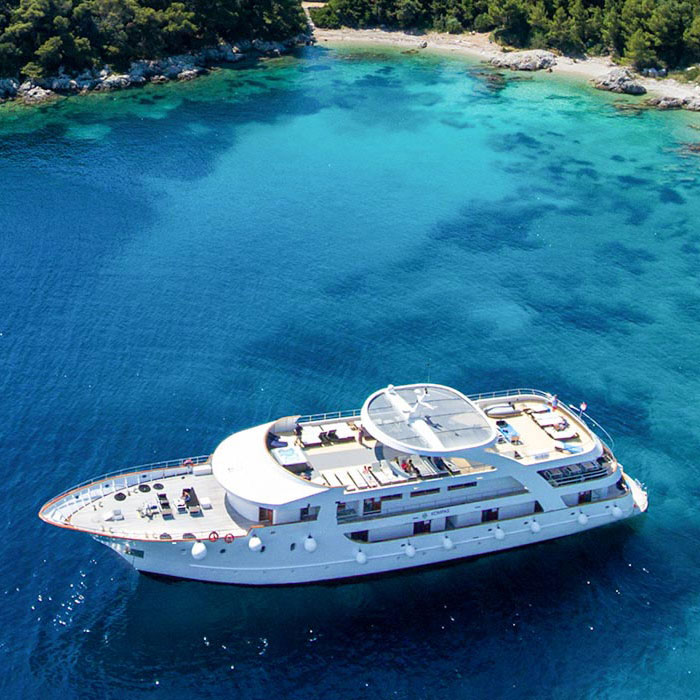 Adriatic-Cruises-baner
