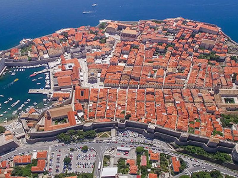 Walking-Tour-of-Old-Dubrovnik-City